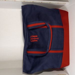 Tommy Hilfiger Tote